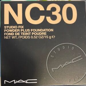 Original MAC Studio Fix Powder Plus Foundation NC30